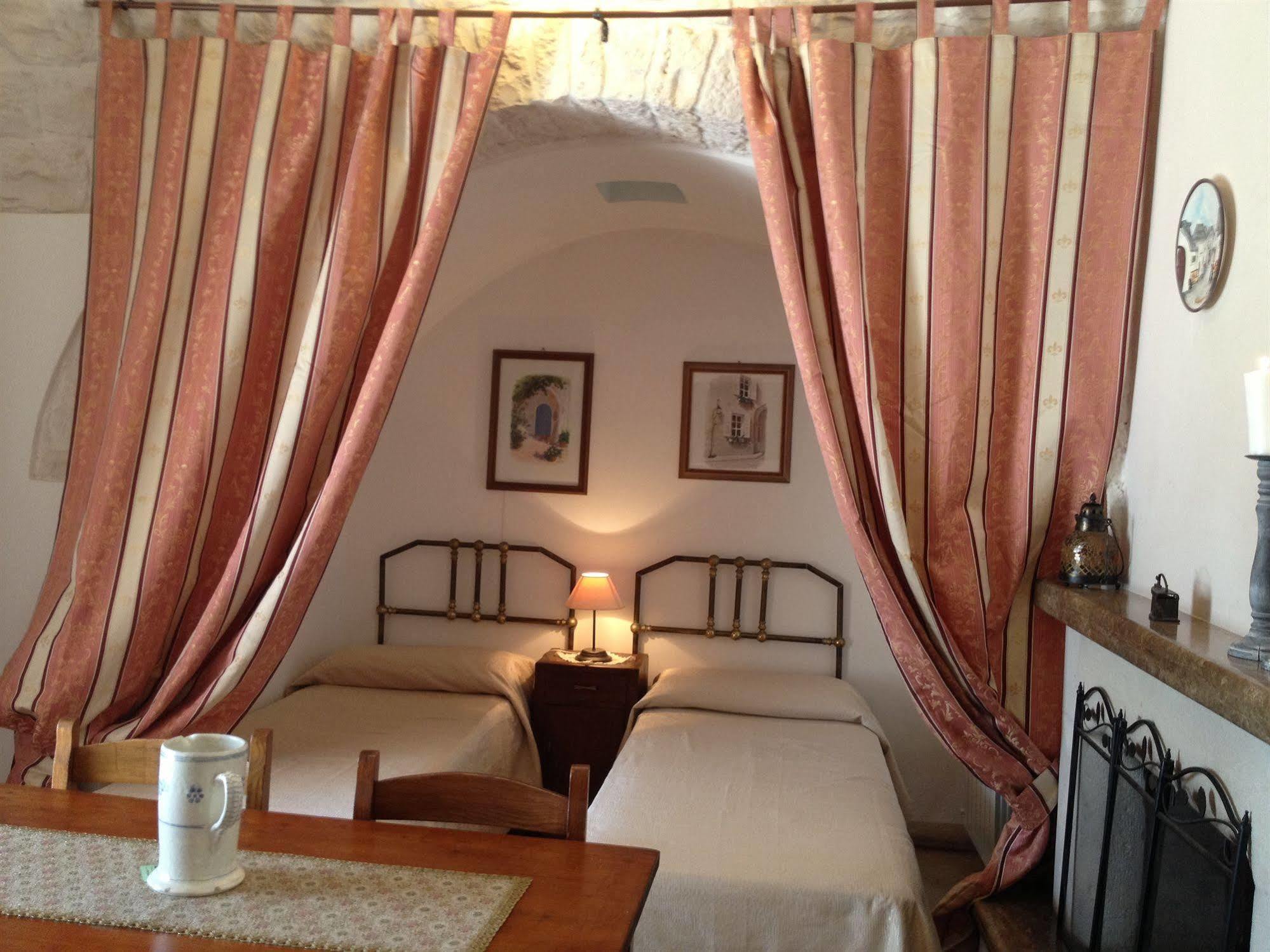 Villa Trullicolarossa à Alberobello Extérieur photo